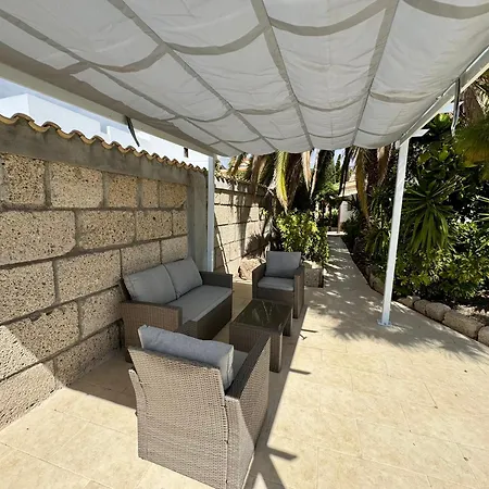 Casa Lilo, En Jardin Grande,con Gran Piscina, Con Pergola Y Barbacoa * Arona (Tenerife)