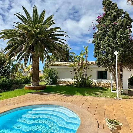Casa Lilo, En Jardin Grande,con Gran Piscina, Con Pergola Y Barbacoa Villa Arona (Tenerife)