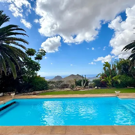 Casa Lilo, En Jardin Grande,con Gran Piscina, Con Pergola Y Barbacoa * Arona (Tenerife)