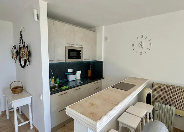 Casa Lilo, En Jardin Grande,con Gran Piscina, Con Pergola Y Barbacoa アロナ