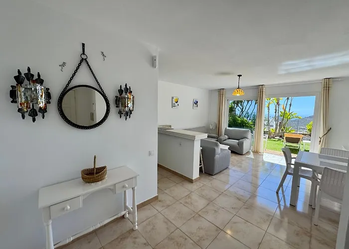 ヴィラ Casa Lilo, En Jardin Grande,con Gran Piscina, Con Pergola Y Barbacoa *