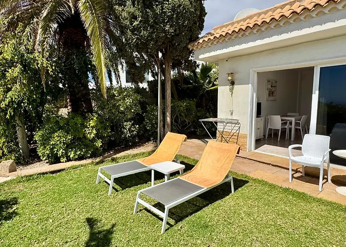 Casa Lilo, En Jardin Grande,con Gran Piscina, Con Pergola Y Barbacoa ヴィラ アロナ
