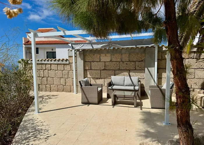 Casa Lilo, En Jardin Grande,con Gran Piscina, Con Pergola Y Barbacoa ヴィラ *