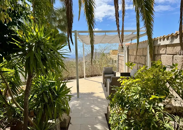 ヴィラ Casa Lilo, En Jardin Grande,con Gran Piscina, Con Pergola Y Barbacoa アロナ