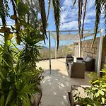 Casa Lilo, En Jardin Grande,con Gran Piscina, Con Pergola Y Barbacoa *