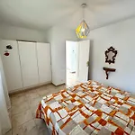 Casa Lilo, En Jardin Grande,con Gran Piscina, Con Pergola Y Barbacoa Villa