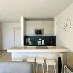 Casa Lilo, En Jardin Grande,con Gran Piscina, Con Pergola Y Barbacoa