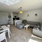 Villa Casa Lilo, En Jardin Grande,con Gran Piscina, Con Pergola Y Barbacoa *