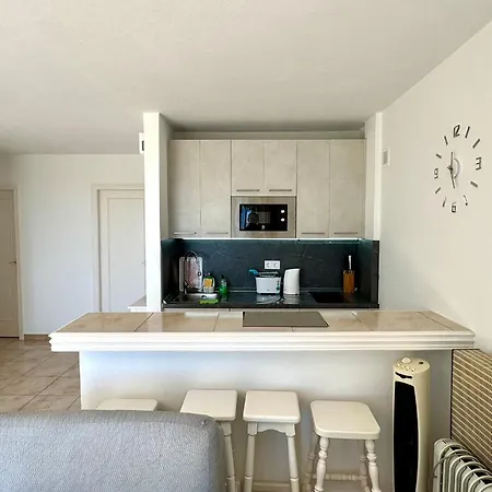 Casa Lilo, En Jardin Grande,con Gran Piscina, Con Pergola Y Barbacoa