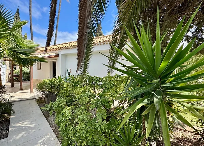 别墅 Casa Lilo, En Jardin Grande,con Gran Piscina, Con Pergola Y Barbacoa