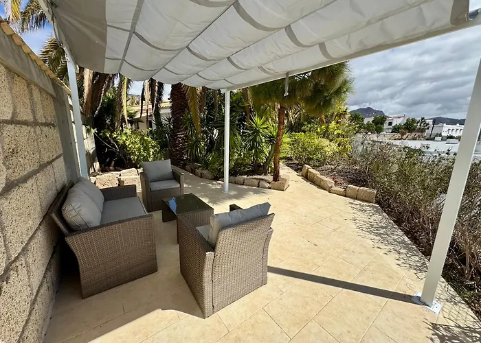 Casa Lilo, En Jardin Grande,con Gran Piscina, Con Pergola Y Barbacoa Villa *