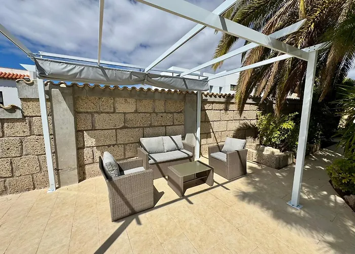 Casa Lilo, En Jardin Grande,con Gran Piscina, Con Pergola Y Barbacoa * Arona (Tenerife)
