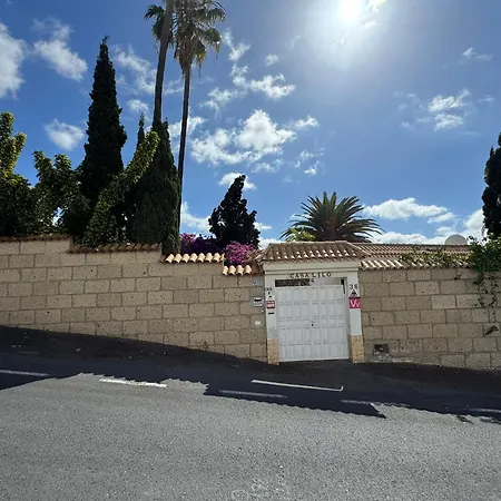 Casa Lilo, En Jardin Grande,con Gran Piscina, Con Pergola Y Barbacoa * Arona (Tenerife)