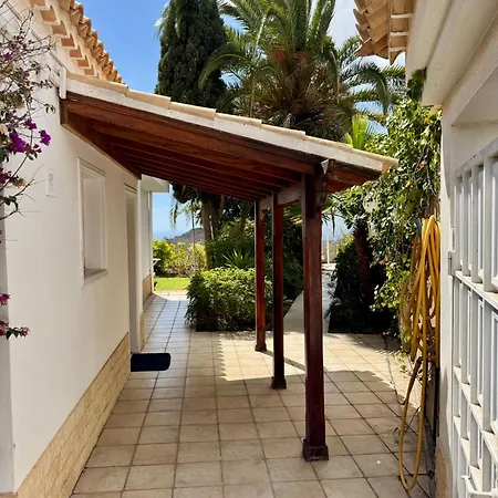 Villa Casa Lilo, En Jardin Grande,con Gran Piscina, Con Pergola Y Barbacoa Arona (Tenerife)
